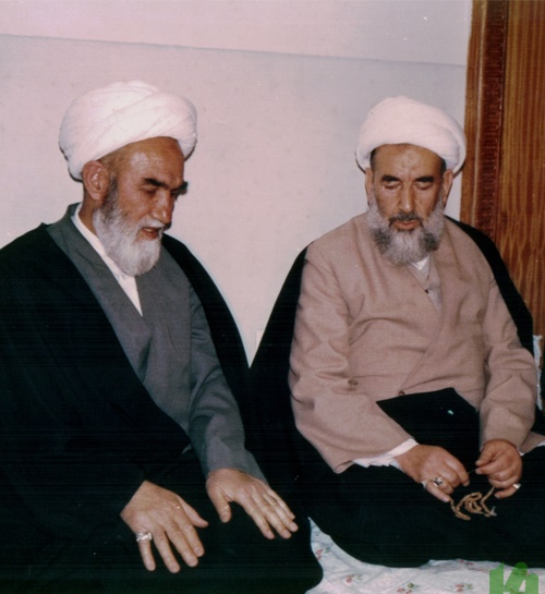 آیتالله صافی در کنار رفیق قدیمی آیتالله ناصری