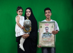 لبخند ماندگار روی قاب خاطره !