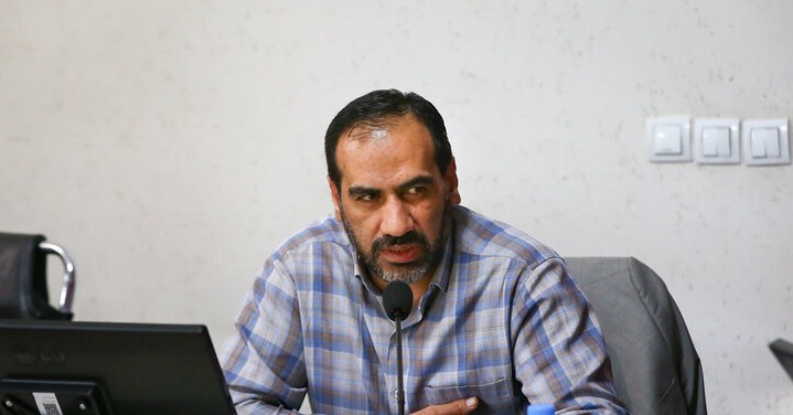 کاهش سدمعبر موتورسیکلت‌فروشان و میوه‌فروشان در منطقه۷ اصفهان